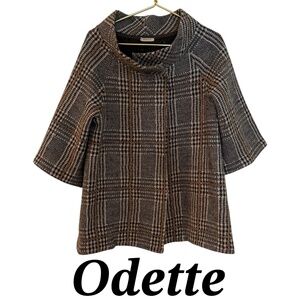Made in ITALY GORGEOUS Vintage Odette Cloak